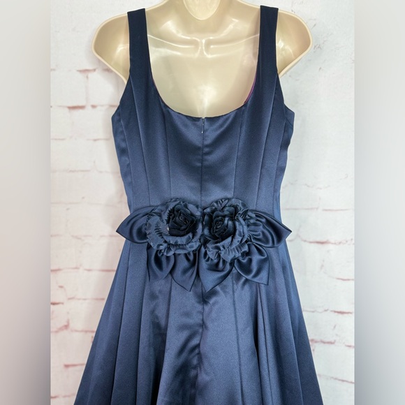 JESSICA McCLINTOCK Navy Satin Floor Length Gown Size 10 Satin Roses Formal Dress - Picture 15 of 16